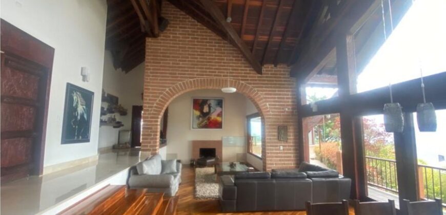 CASA EN LAS PALMAS ENVIGADO ANTIOQUIA